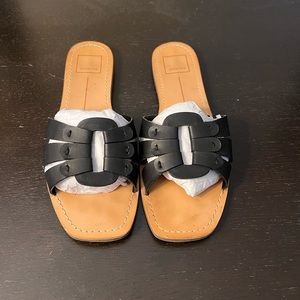 Dolce Vita black flat sandal, size 8